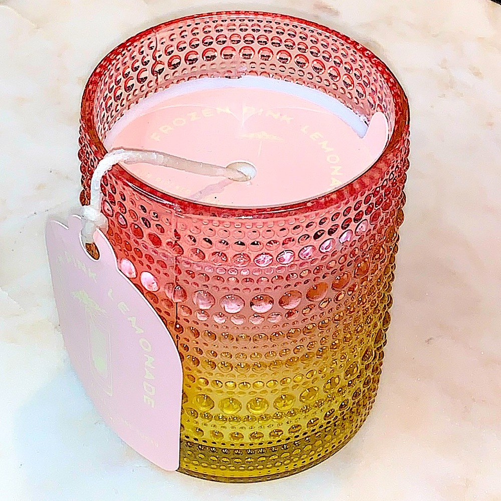DW HOME CANDLE FROZEN PINK LEMONADE 8.1oz RICHLY SCENTED NEW